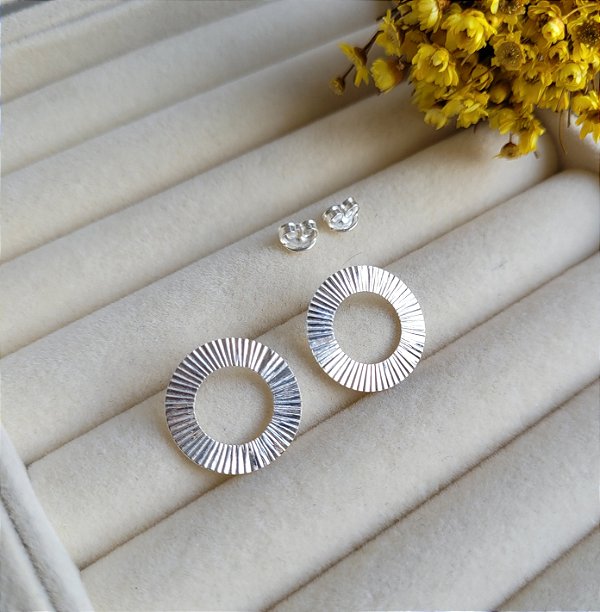 Brinco Circulo Diamantado - Prata 925