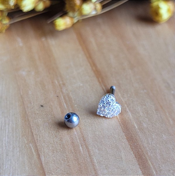 Piercing Tragus/ Flat /Anti Tragus Coração Cravejado - Prata 925