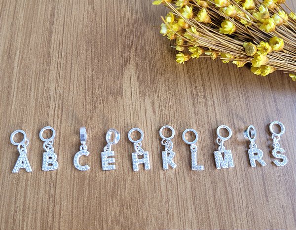 Berloque Letras Cravejado - Prata 925