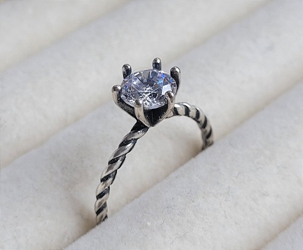 Anel Solitário Bali - Prata 925