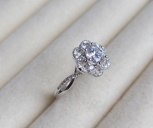 Anel Flor Cravejada - Prata 925