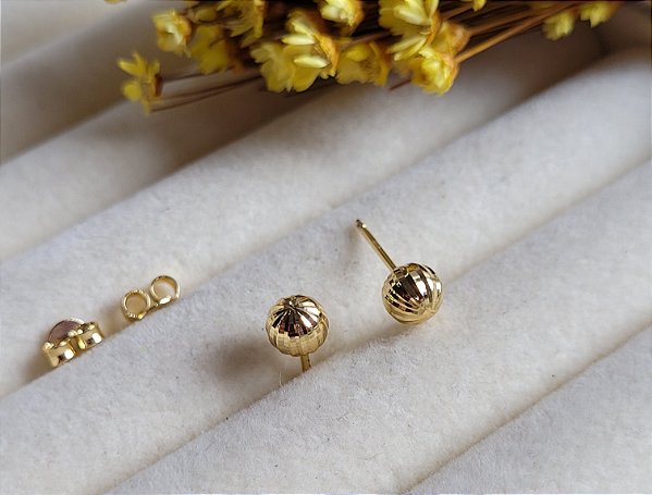 Brinco Bola Trabalhado 6mm - Semijoias