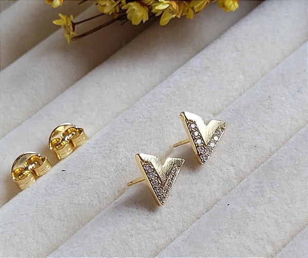 Brinco em V com cravação - Semijoias