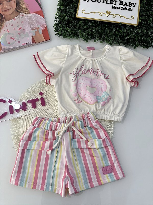 Conjunto Blusa e Shorts Cinti