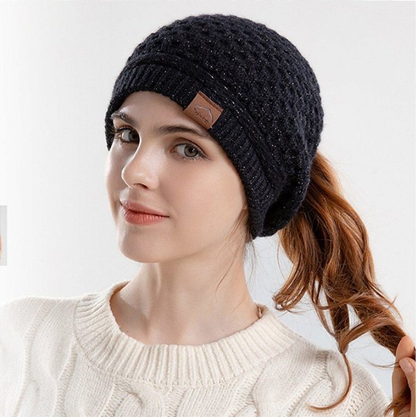 Touca Gorro De Tricô Lã Forrada Com Furo Para Rabo De Cavalo