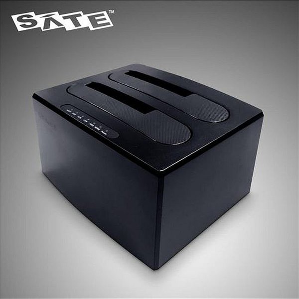 Dock Station para HDs 2.5/3.5 Sata AX-235 - Conector Rápido e Prático