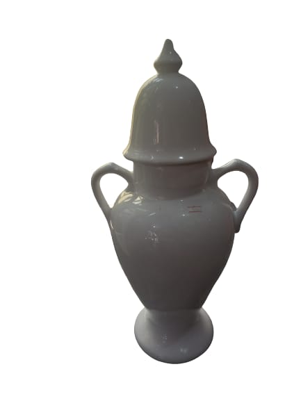 QUARTILHAO BRANCO COM ALÇA DE LOUÇA
