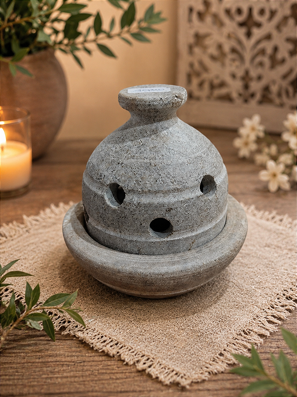 Turibulo de mesa em pedra sabão - 8 cm