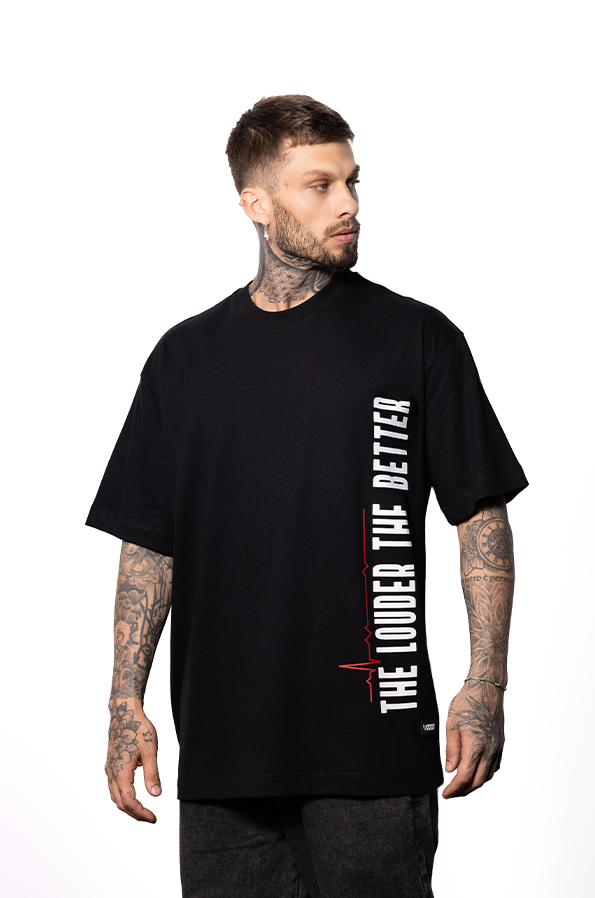 Camiseta Oversized Louder the Better