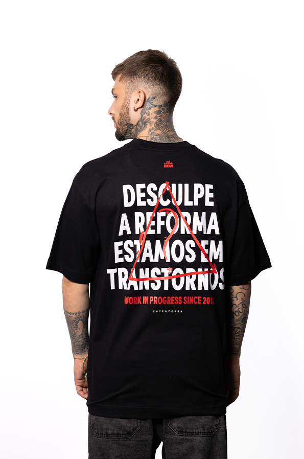 Camiseta Oversized Estamos em Transtornos