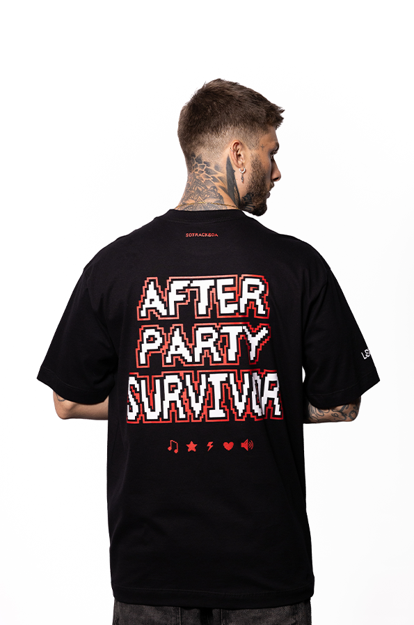 Camiseta Oversized After Party Survivor