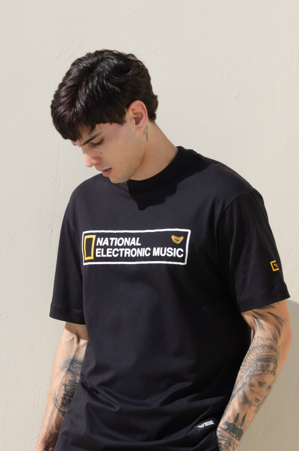 Camiseta Oversized Vintage Culture National Electronic Music Pima