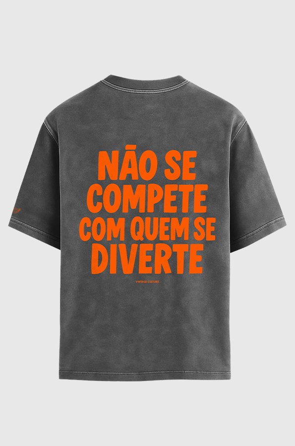 Camiseta Oversized Vintage Culture Não se Compete