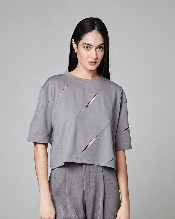 Blusa Cut Cinza