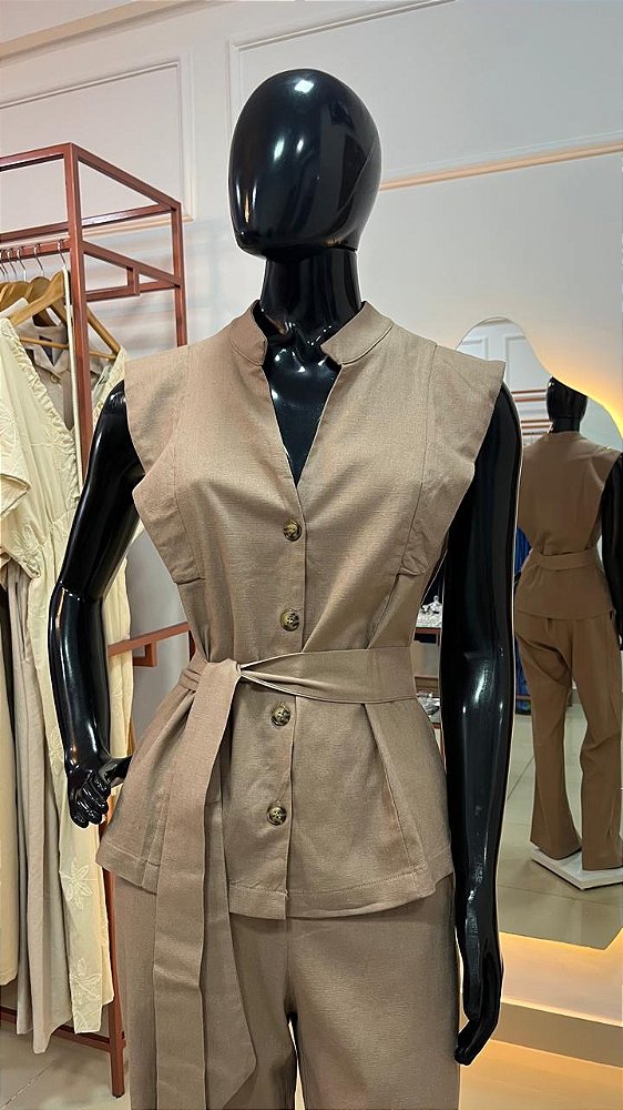 BLUSA PALAS E BOTÕES