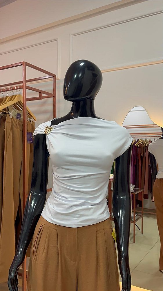 BLUSA ASSIMETRICA ENCORPADA