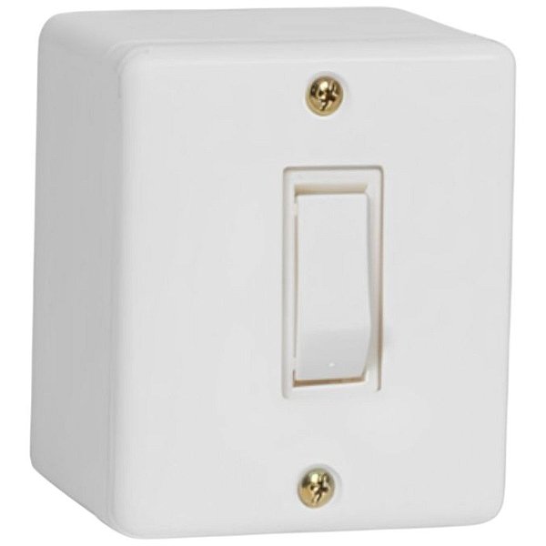 Conjunto Interruptor Simples De Sobrepor 6a 250v Box 6317 Branco Ilumi