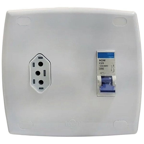 Caixa Para Disjuntor De Embutir E Tomada 2p+t 20a 250v Com Disjuntor Ilumi