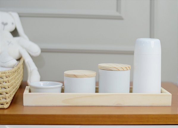 Kit Higiene Bebê Bandeja Tampa Pinus Porcelanas Mini Térmica