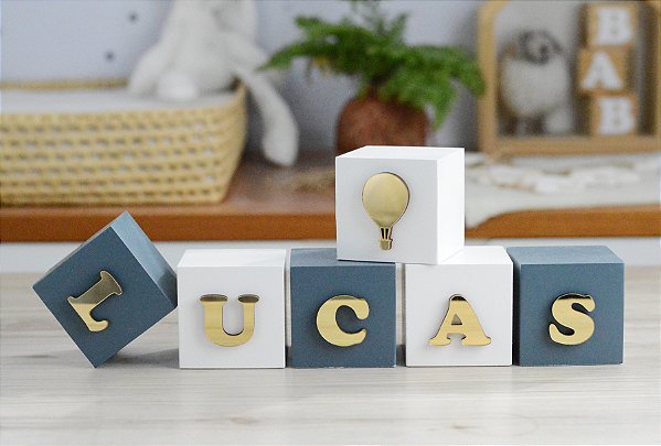 Kit 06 Cubos Dourado Maternidade Dadinhos Nome Sob Encomenda