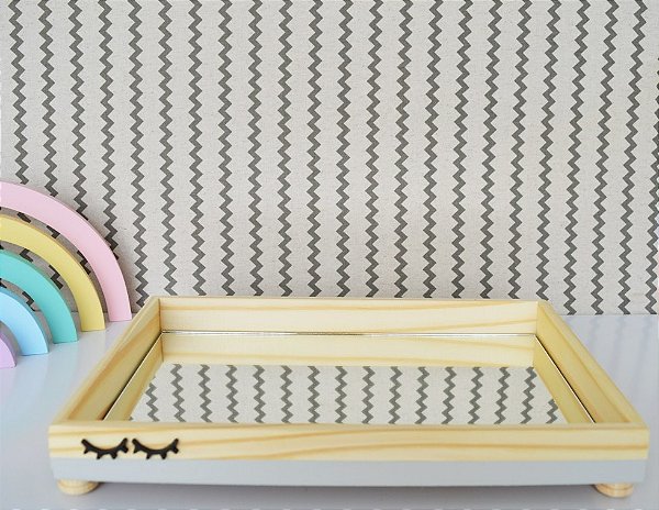 Bandeja Bebê Pinus Montessoriano Cílios Maternidade Decoração - B104