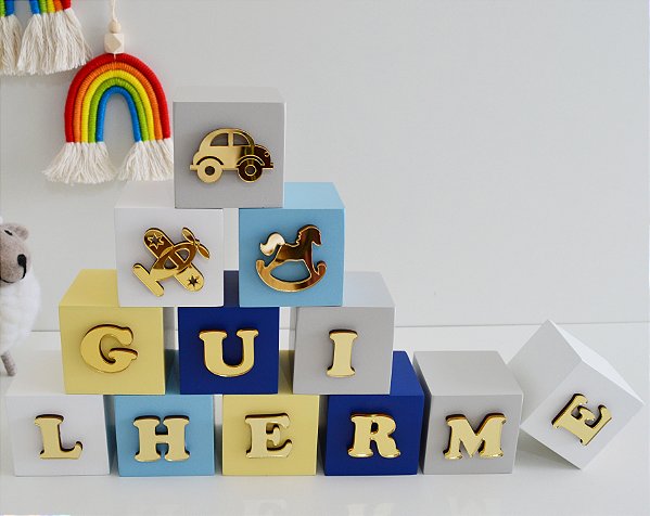 Kit 12 Cubos Dourado Letrinha Bebê Decoração Nicho Quarto Bebê