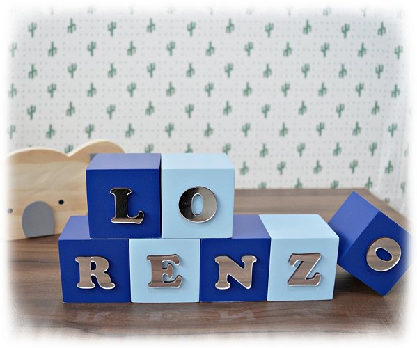 Kit 13 Cubos Prata Letrinha Bebê Decoração Nicho Quarto Bebê