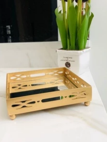 Bandeja Multiuso Lavabo Quadrada Closet Moderna - Dourada