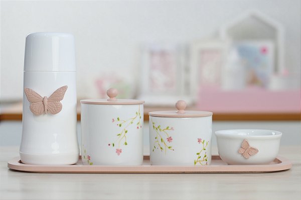 Kit Higiene Porcelana Bebê Flores Personalizado Pintado a mão