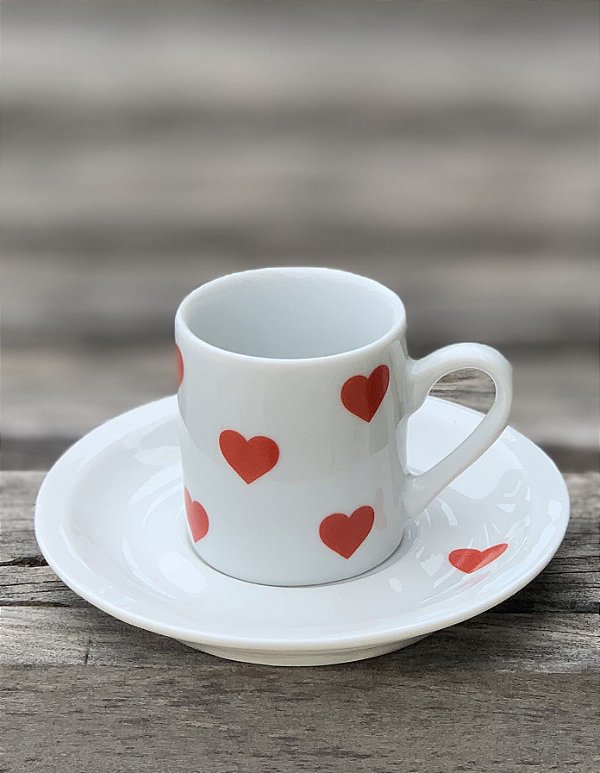 Xícara de Café com Pires Coração Vermelho