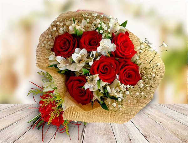 Buque de rosas vermelhas c/ 6 botões