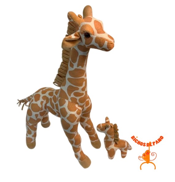 Girafa Grávida com 1 Filhote