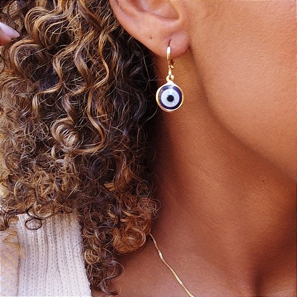 BRINCO ARGOLINHA COM PINGENTE DE OLHO GREGO SEMIJOIA ANTIALÉRGICA