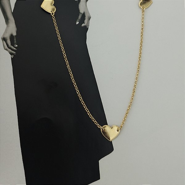 COLAR LONGO DE CORAÇÕES 80 CM SEMIJOIA COM BANHO DE OURO 18K