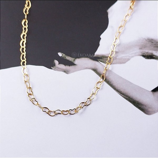 PULSEIRA ELOS DE CORAÇÕES VAZADOS SEMIJOIA COM BANHO DE OURO 18K