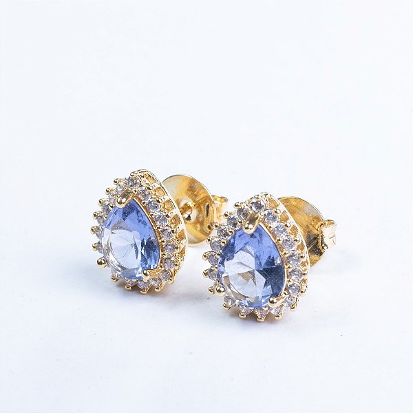 BRINCO GOTA DE ZIRCÔNIA ROXA BANHADO A OURO 18K – SOFISTICAÇÃO E DELICADEZA