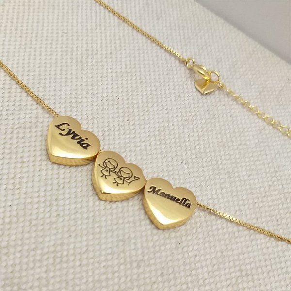 COLAR PERSONALIZADO CORAÇÃO COM NOMES E DESENHOS DE FILHOS SEMIJOIA BANHO DE OURO 18K