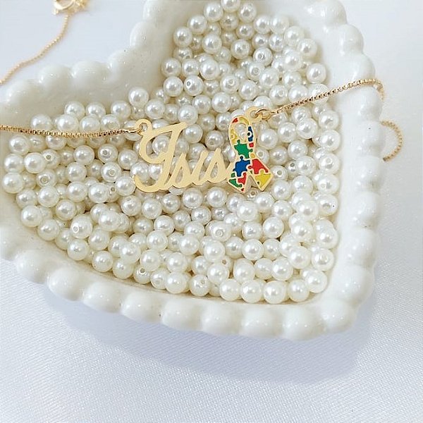COLAR PERSONALIZADO SÍMBOLO DO AUTISMO TEA E NOME SEMIJOIA BANHO DE OURO 18K