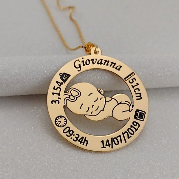COLAR PERSONALIZADO MANDALA COM BEBÊ E DADOS DO NASCIMENTO SEMIJOIA BANHO DE OURO 18K