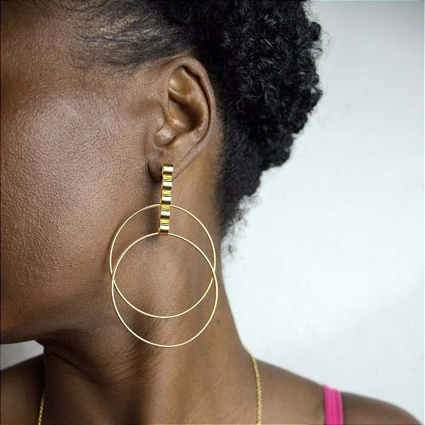 BRINCO BASE TUBO E 2 ARGOLAS SEMIJOIA COM BANHO DE OURO 18K