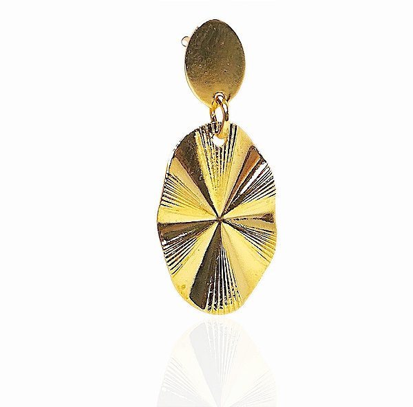 Brinco oval orgânico banhado ouro