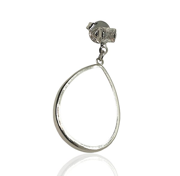 Brinco gota grande com uma zircônia banhado ródio branco