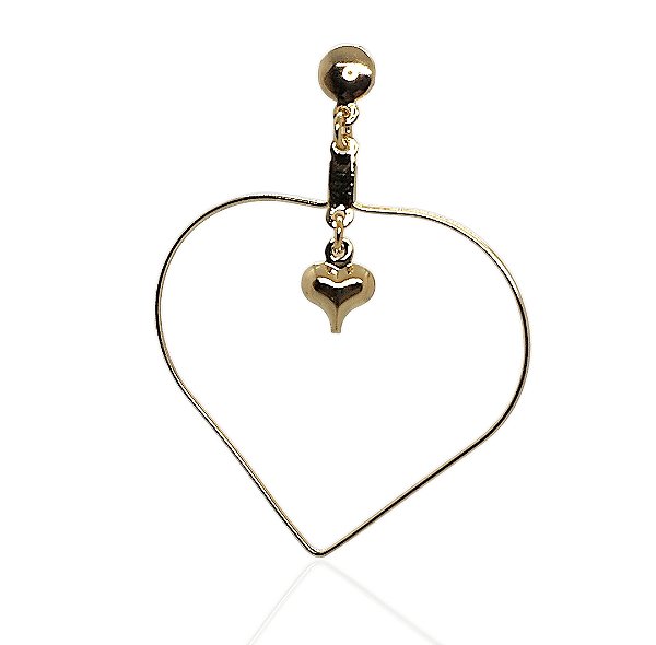 Brinco perfil de coração com pingente de coraçãozinho dentro banhado ouro