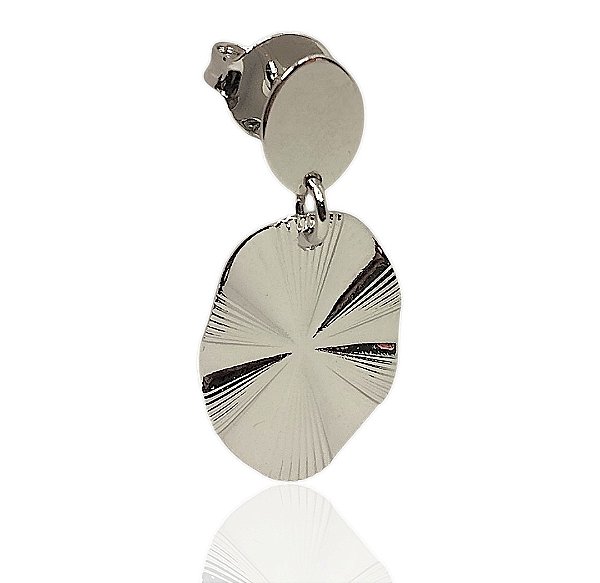 Brinco oval orgânico banhado ródio branco