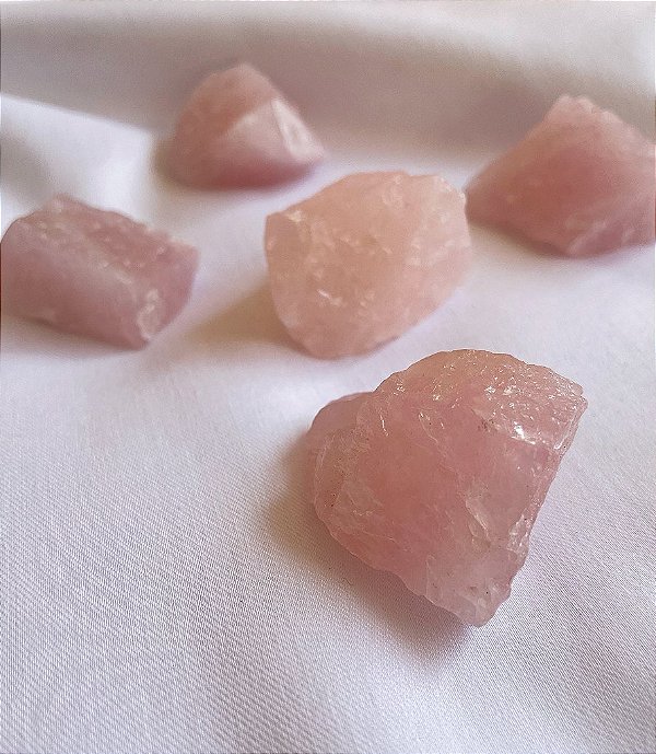 Quartzo Rosa Bruta - A Pedra do Amor
