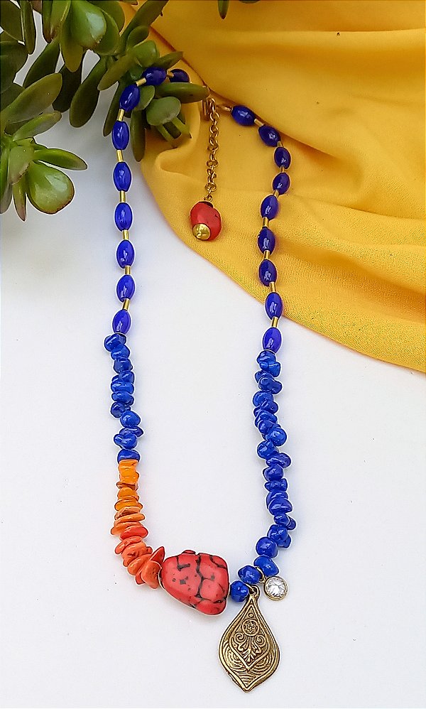 Colar Curto Big Coral.