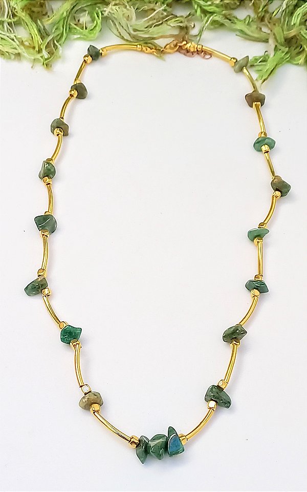 Colar Curto Verde Cana.