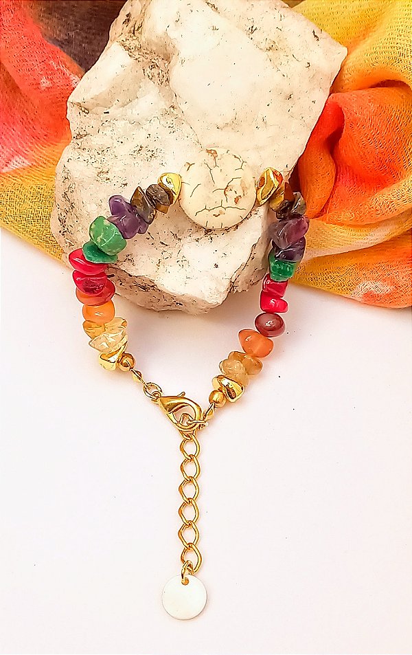 Pulseira Howlita e Cascalhos.