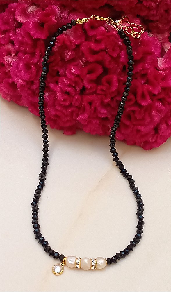 Colar Curto Preto Luxo.