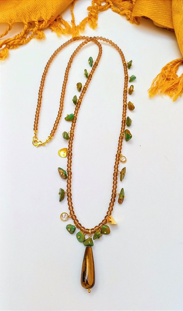 Colar Longo Terra Verde.